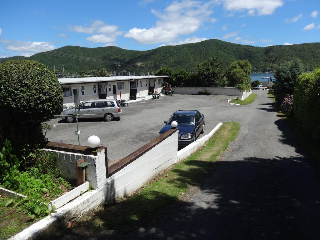 Beachside Sunnyvale Motel Пиктон Экстерьер фото