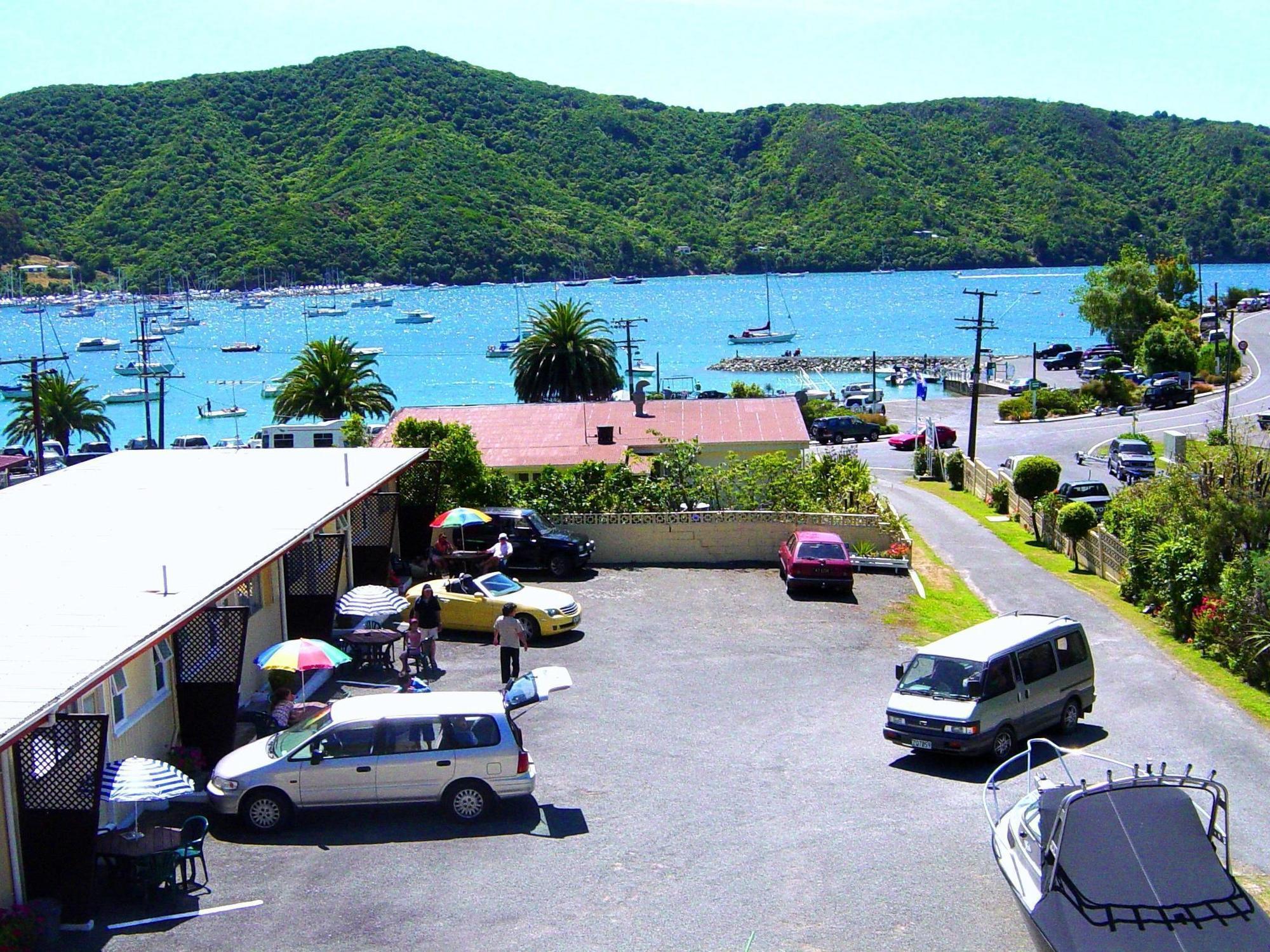 Beachside Sunnyvale Motel Пиктон Экстерьер фото