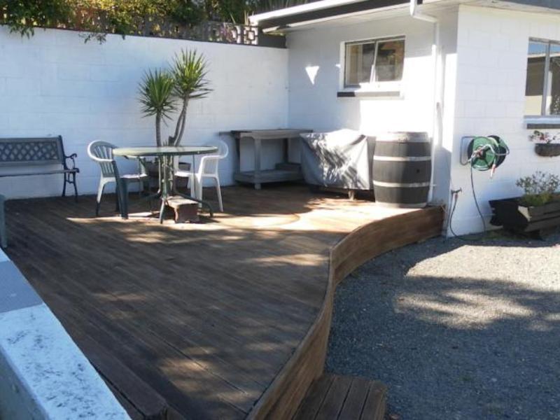 Beachside Sunnyvale Motel Пиктон Экстерьер фото