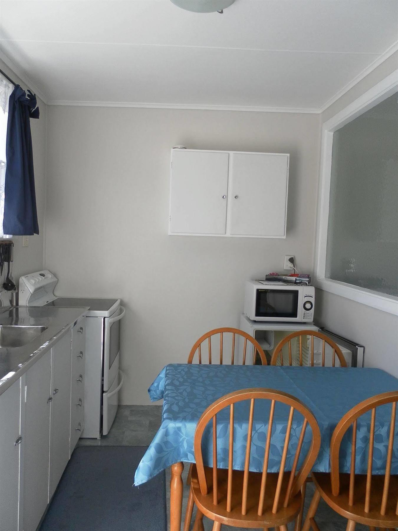 Beachside Sunnyvale Motel Пиктон Экстерьер фото