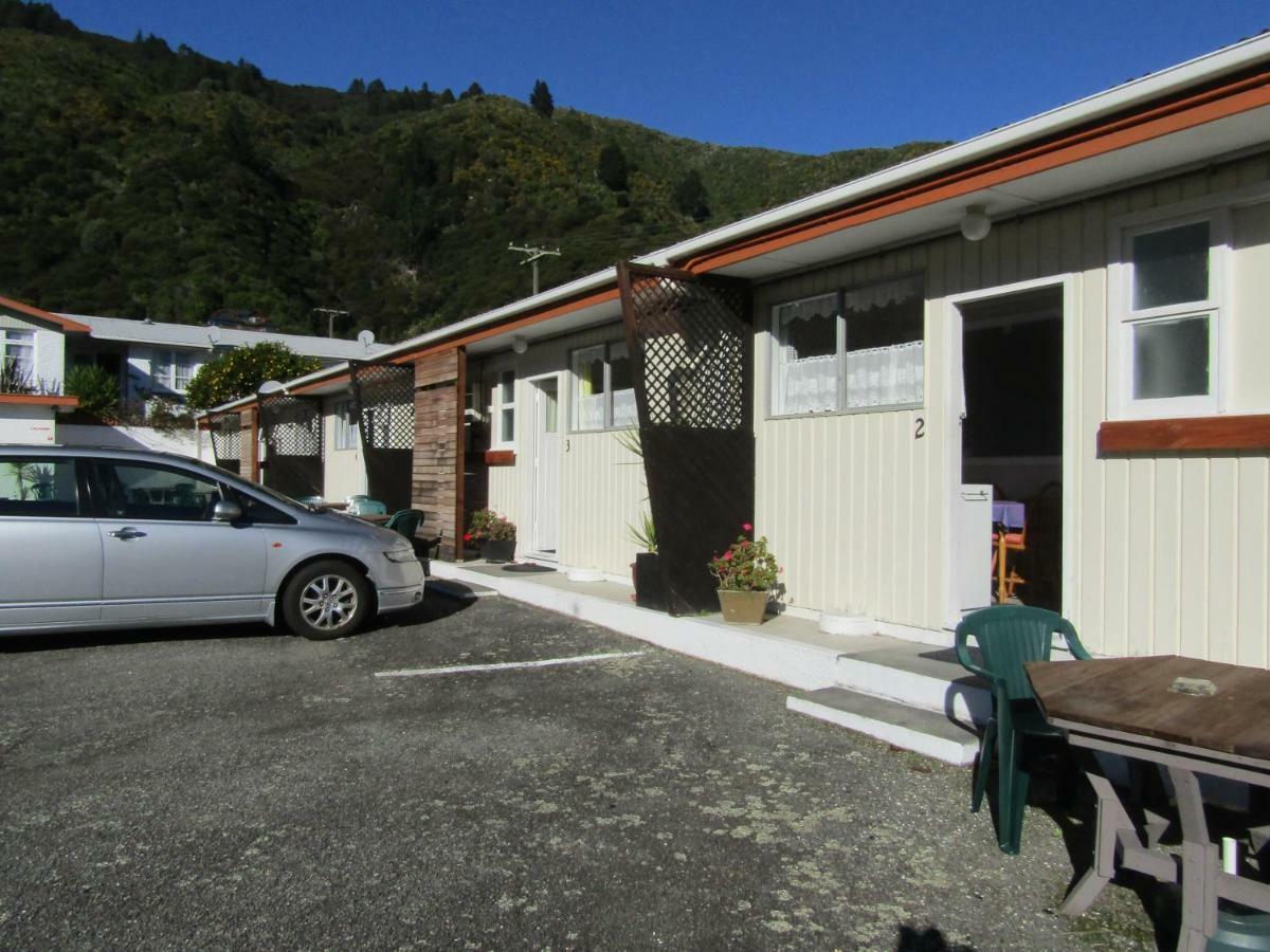 Beachside Sunnyvale Motel Пиктон Экстерьер фото